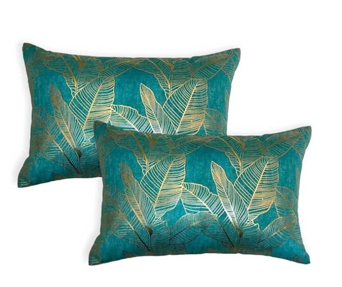 Set of 2 Velvet Printed Rectangular Cushion Covers - Image 3