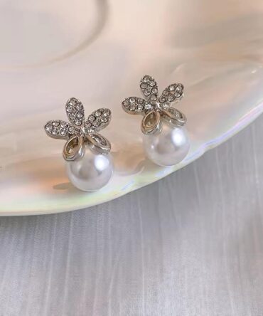 Cinderella Silver Flower Pearl Stud Earrings