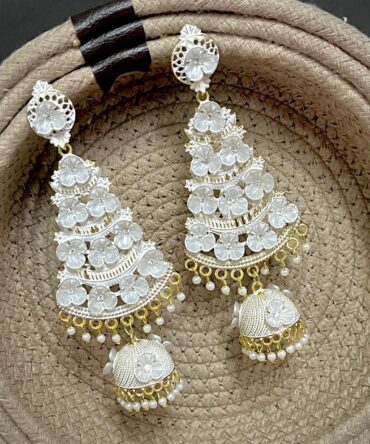 PARI PHOOLKARI EARRINGS (WHITE)