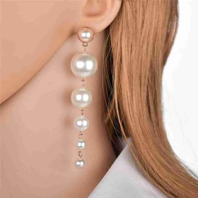 Pearl long Earrings - Image 2