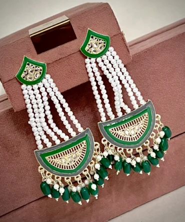 AMAIRA PEARL EARRINGS (GREEN)