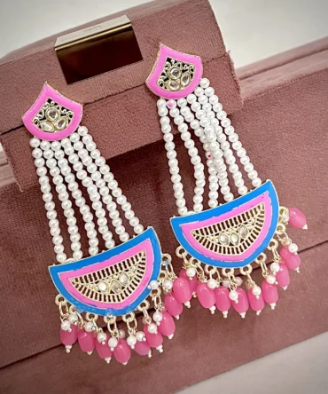 AMAIRA PEARL EARRINGS (LIGHT PINK)